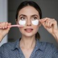 Jaki krem pod oczy wybrać po 35 roku życia?