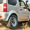 Jaki samochód terenowy sprawdzi się w trudnym terenie?